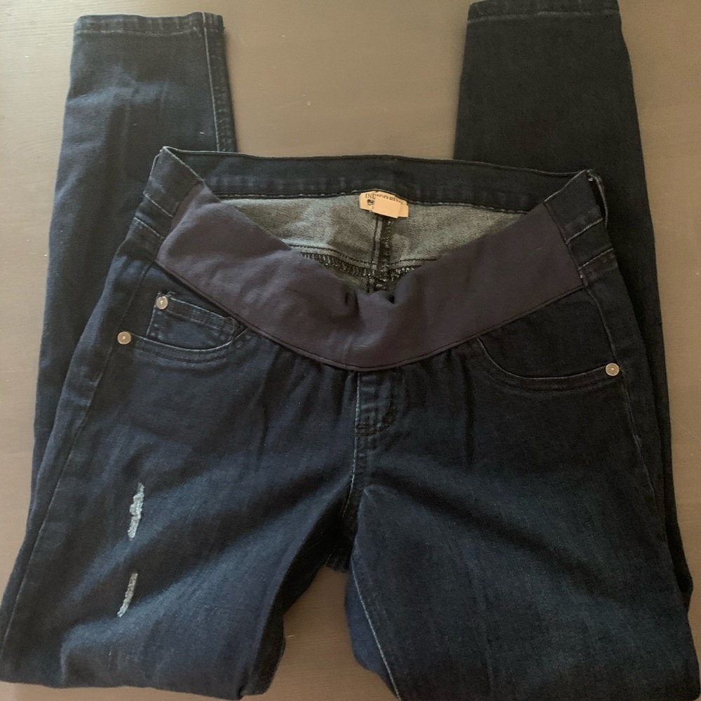 Skinny maternity jeans